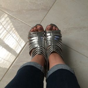 excellent condition as new were only used once